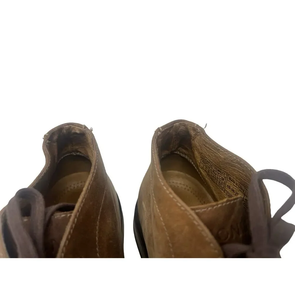 Vionic Bowery Chase Men’s Suede Chukka Boots Tan Size 7 / 40 Orthotic Comfort